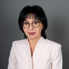 Колесникова Елена